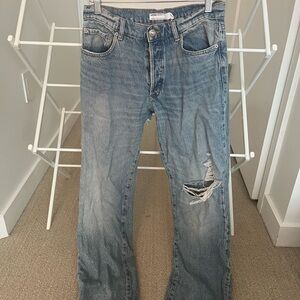 Garage Mid Ride, Butt Rip Straight Jeans